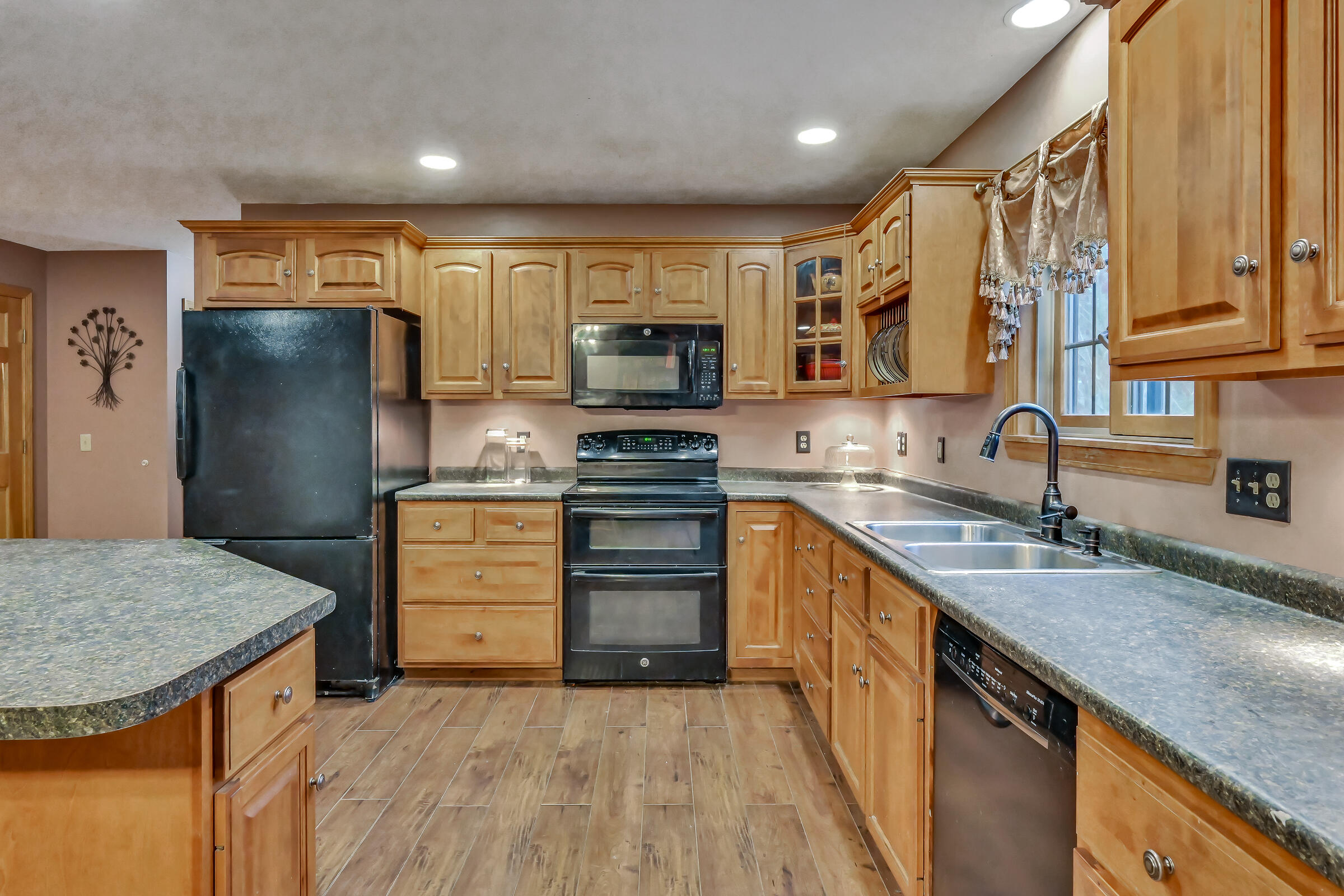 68 Bacon Road Unity, ME 04988 - Photo 6 of 30 109376gr-119
