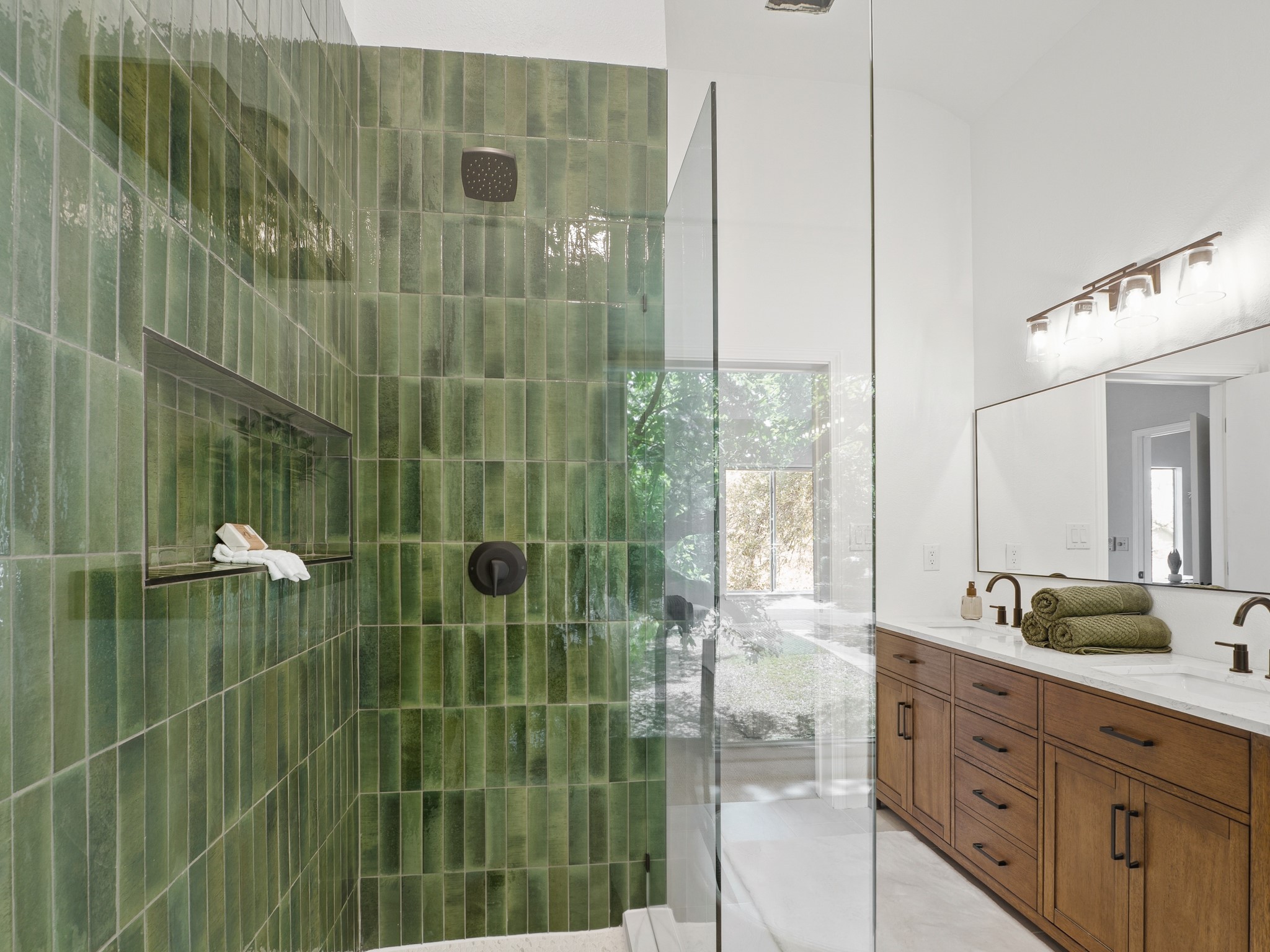 6420 Wareham Lane Austin, TX 78739 - Photo 20 of 34 primary bath