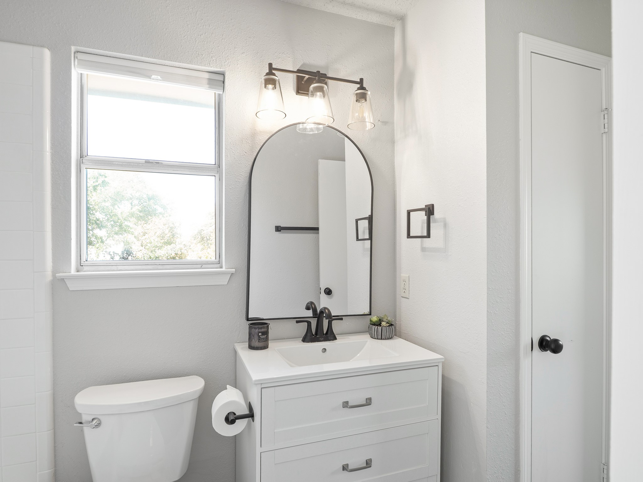 6420 Wareham Lane Austin, TX 78739 - Photo 24 of 34 second full bath