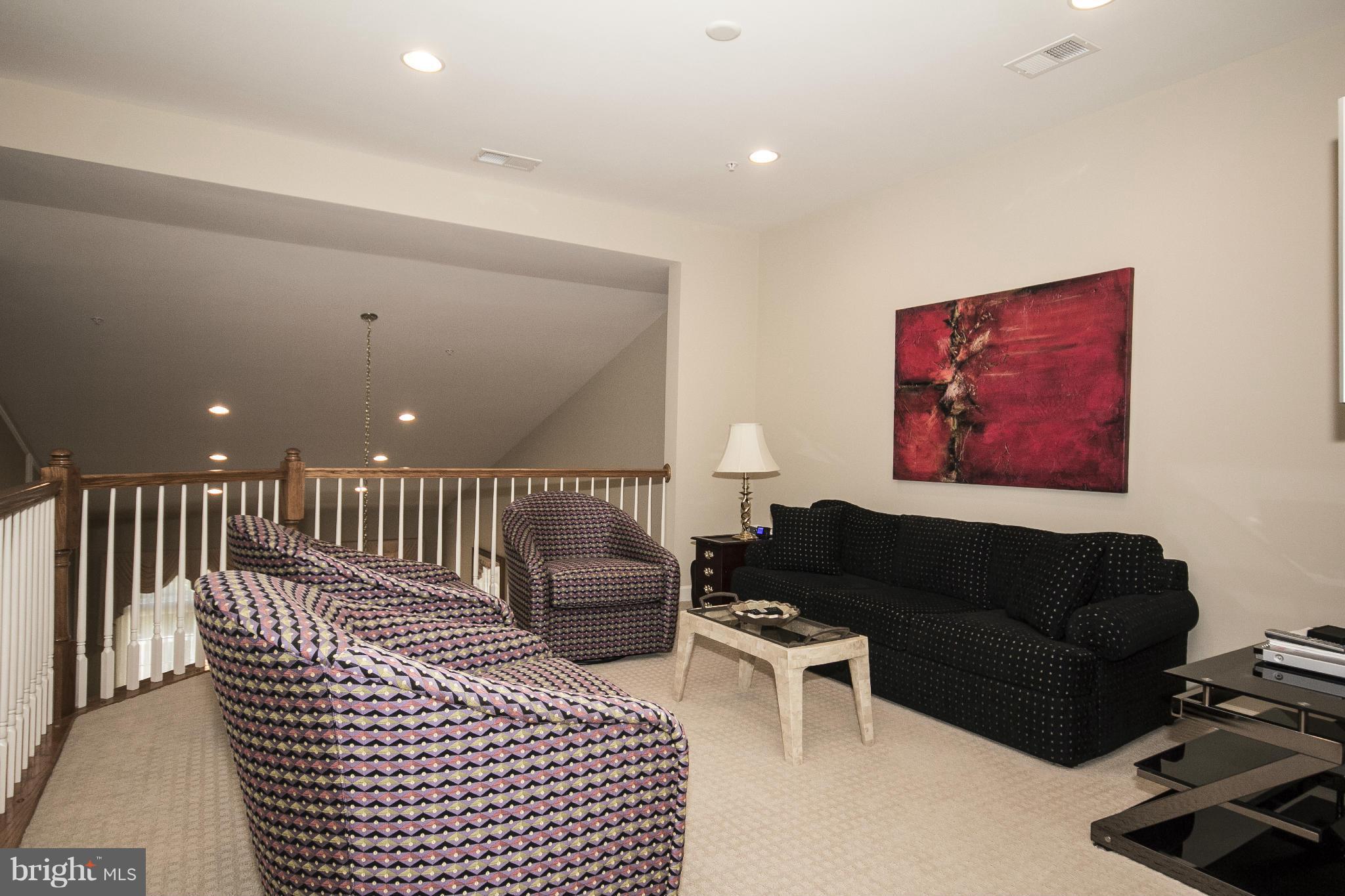 8347 Meadowsweet Road Baltimore, MD 21208 - Photo 17 of 28 View