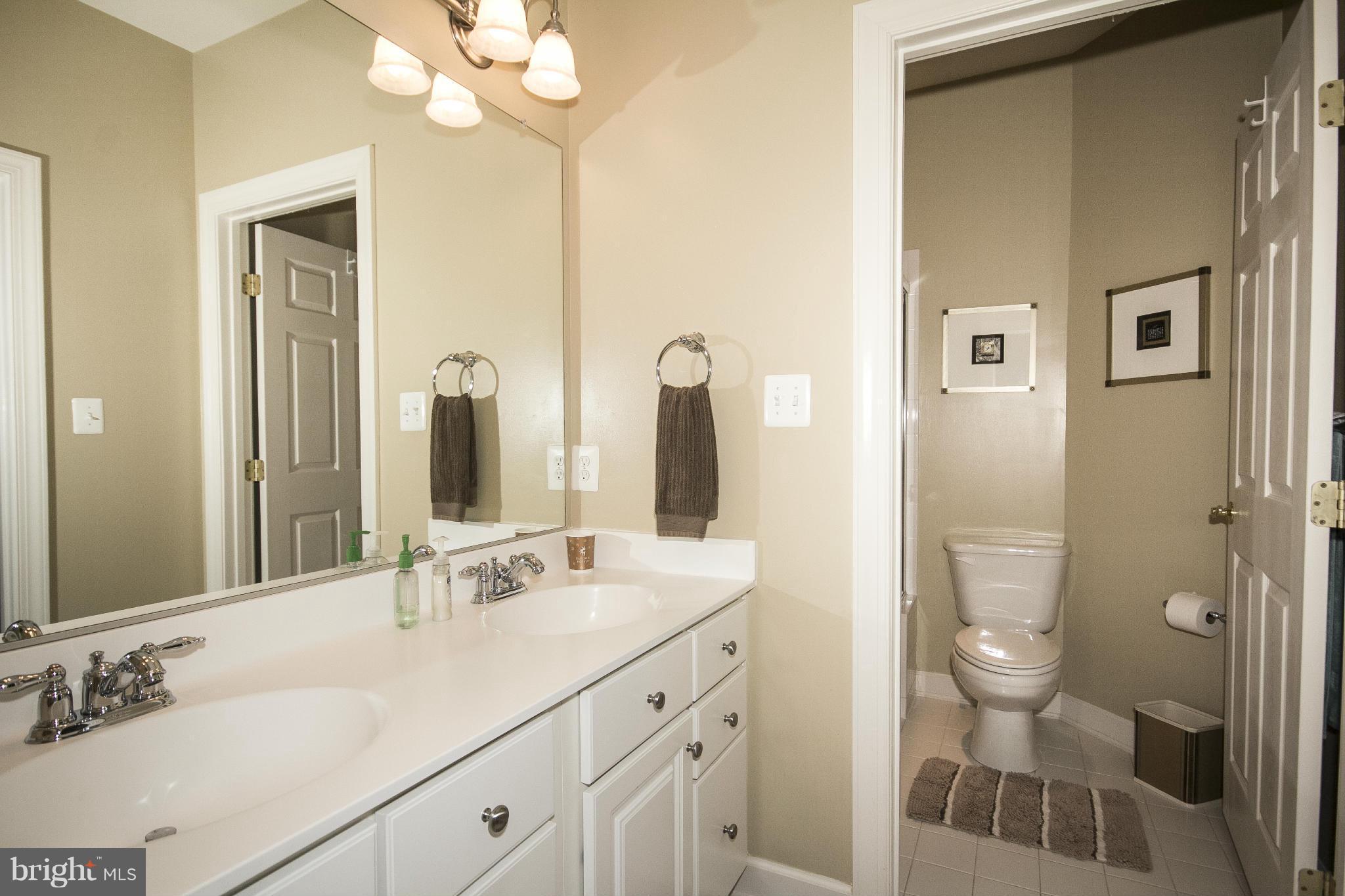 8347 Meadowsweet Road Baltimore, MD 21208 - Photo 19 of 28 Bath