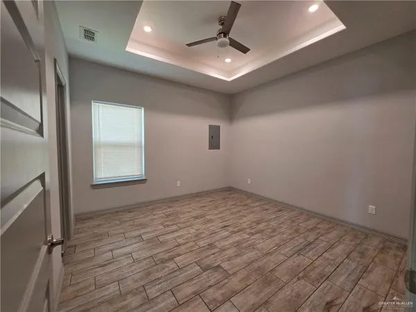 $1,080 | 5804 Nightingale Avenue, Unit 4, Mission, TX 78573