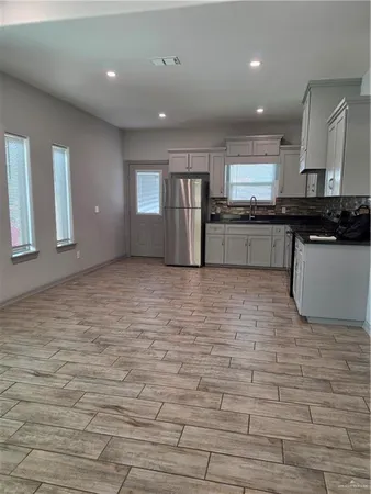 $1,080 | 5804 Nightingale Avenue, Unit 4, Mission, TX 78573