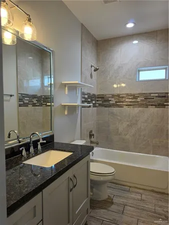 $1,080 | 5804 Nightingale Avenue, Unit 4, Mission, TX 78573