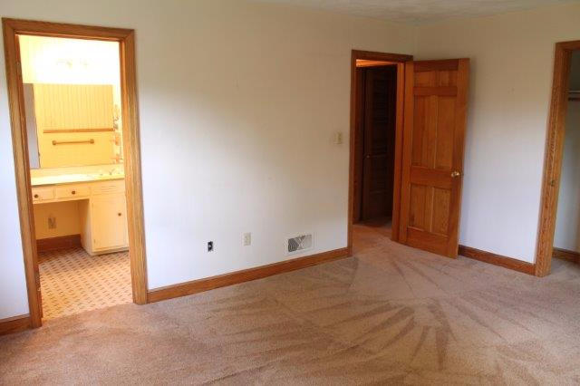5214 Lipps Road Roanoke, VA 24018 - Photo 22 of 70 IMG_6423