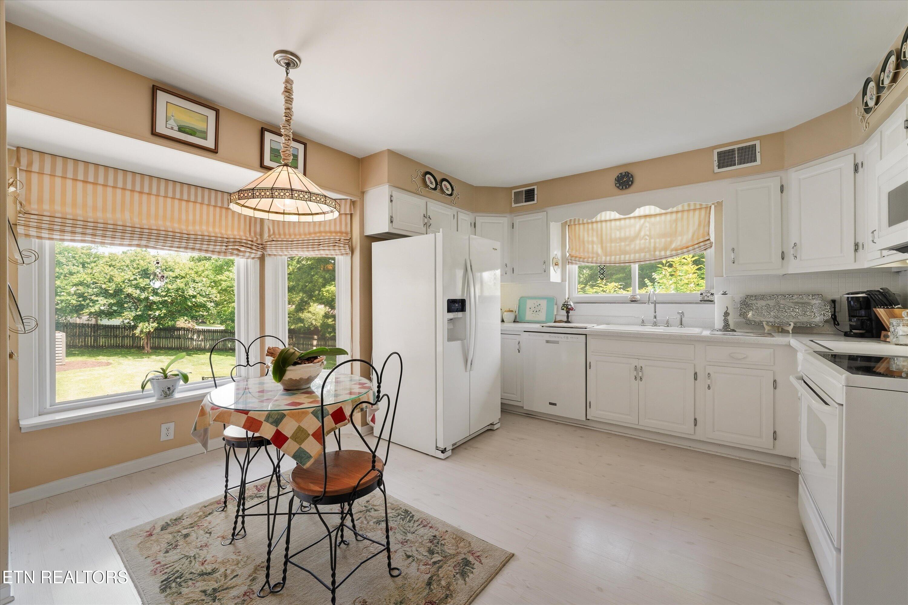 608 Churchill Road Knoxville, TN 37909 - Photo 23 of 60 23-608 Churchill Rd 29