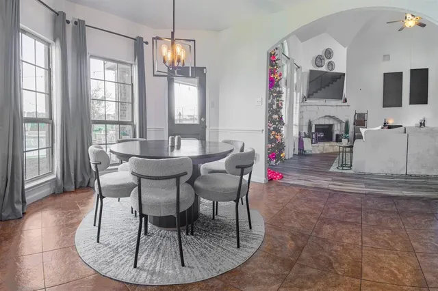 $650,000 | 1880 Chuckwagon Drive, Midlothian, TX 76065