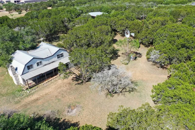 $1,800,000 | 401 Exeter Road, Spicewood, TX 78669