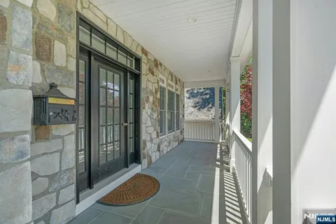 $1,899,000 | 109 Blauvelt Avenue, Ho-Ho-Kus, NJ 07423