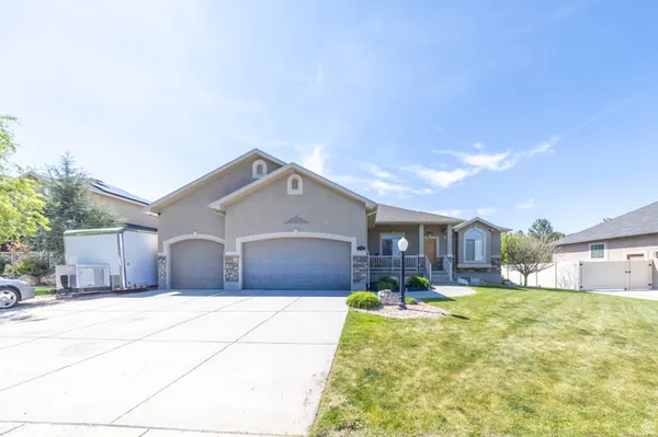 $599,000 | 1125 West 3090th Street South, Syracuse, UT 84075