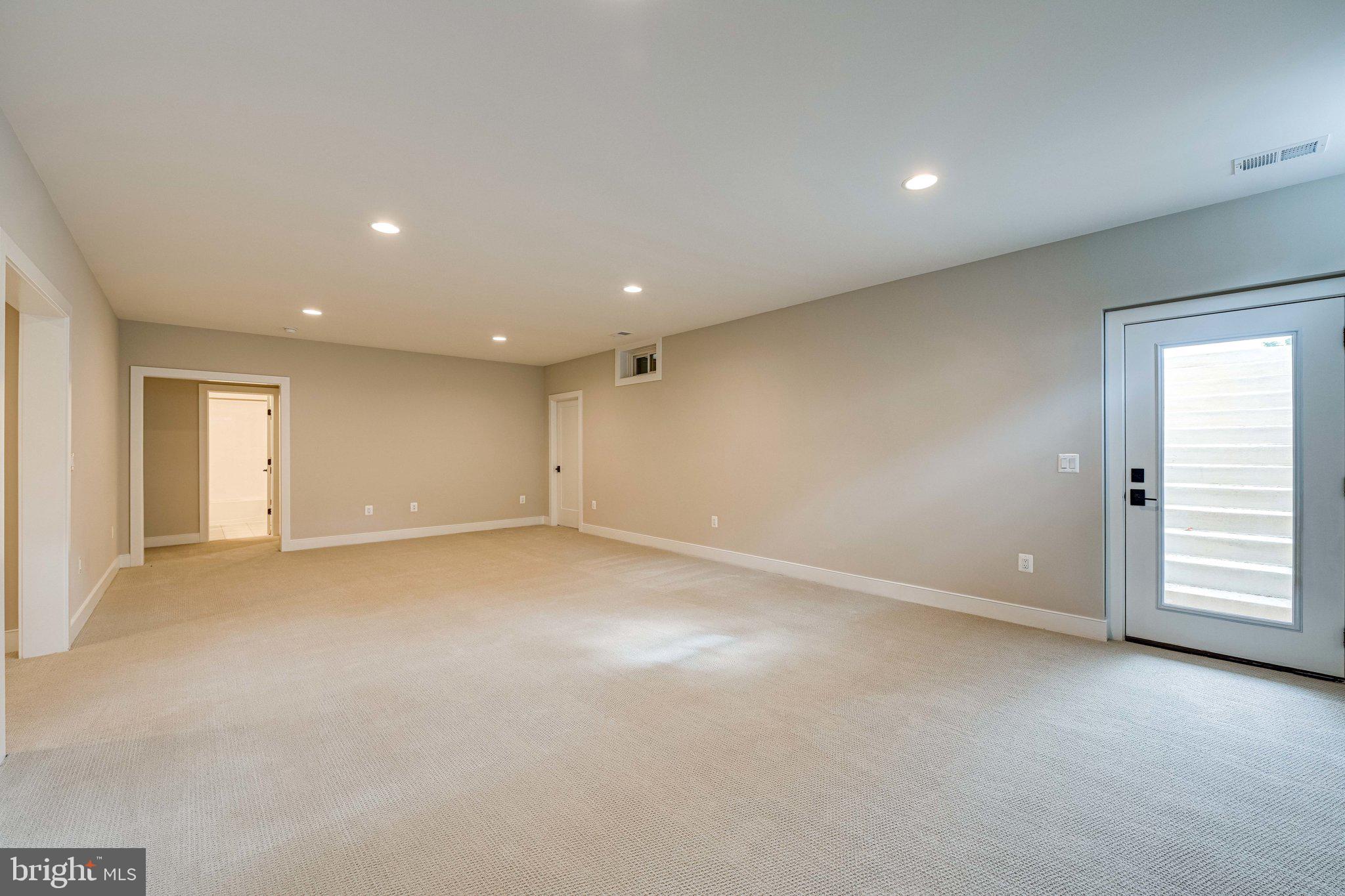 1974 Kirby Road McLean, VA 22101 - Photo 63 of 71 Gallery Image 63