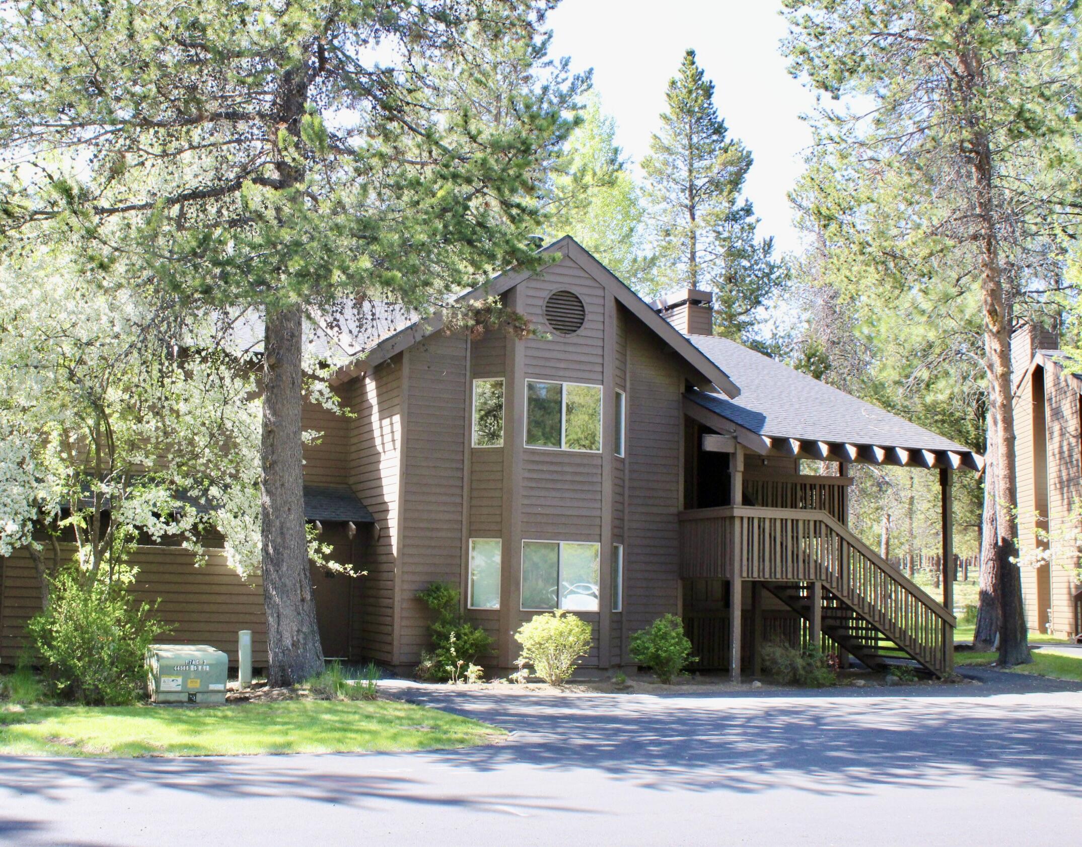57379 Beaver Ridge Loop, Unit 30B Sunriver, OR 97707 - Photo 15 of 20 16Front view-R30