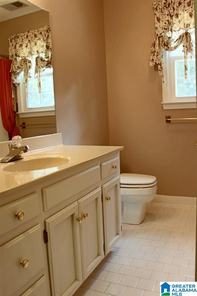 1016 Colonial Drive Alabaster, AL 35007 - Photo 35 of 47