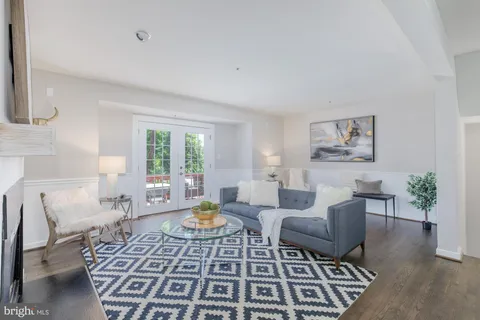 $695,000 | 16 Rockcrest Circle, Rockville, MD 20851