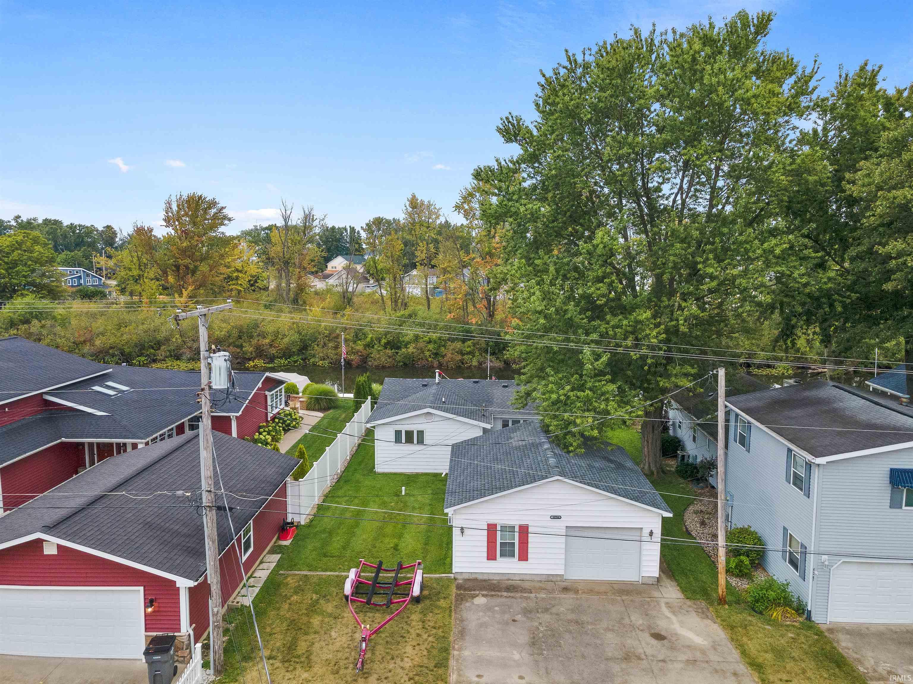 8174 East North Road Syracuse, IN 46567 - Photo 30 of 36 Gallery Image 30