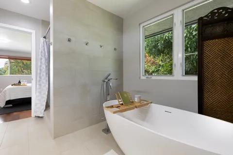 $2,375,000 | 77-422 Pelenike Drive, Kailua-Kona, HI 96740