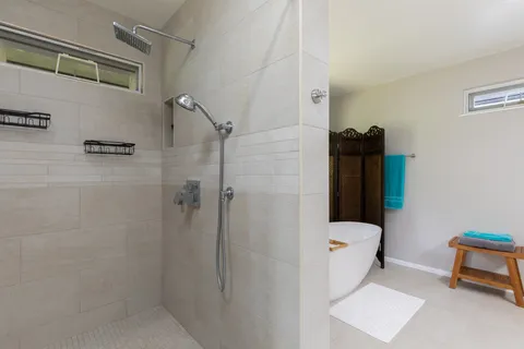 $2,375,000 | 77-422 Pelenike Drive, Kailua-Kona, HI 96740