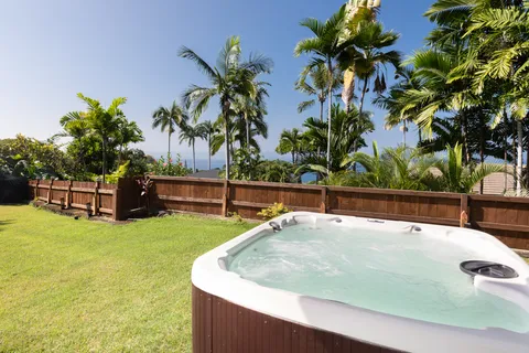 $2,375,000 | 77-422 Pelenike Drive, Kailua-Kona, HI 96740