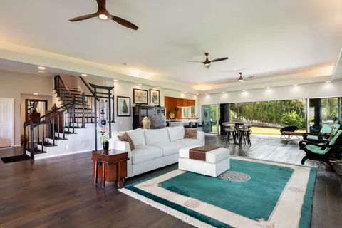 $2,375,000 | 77-422 Pelenike Drive, Kailua-Kona, HI 96740