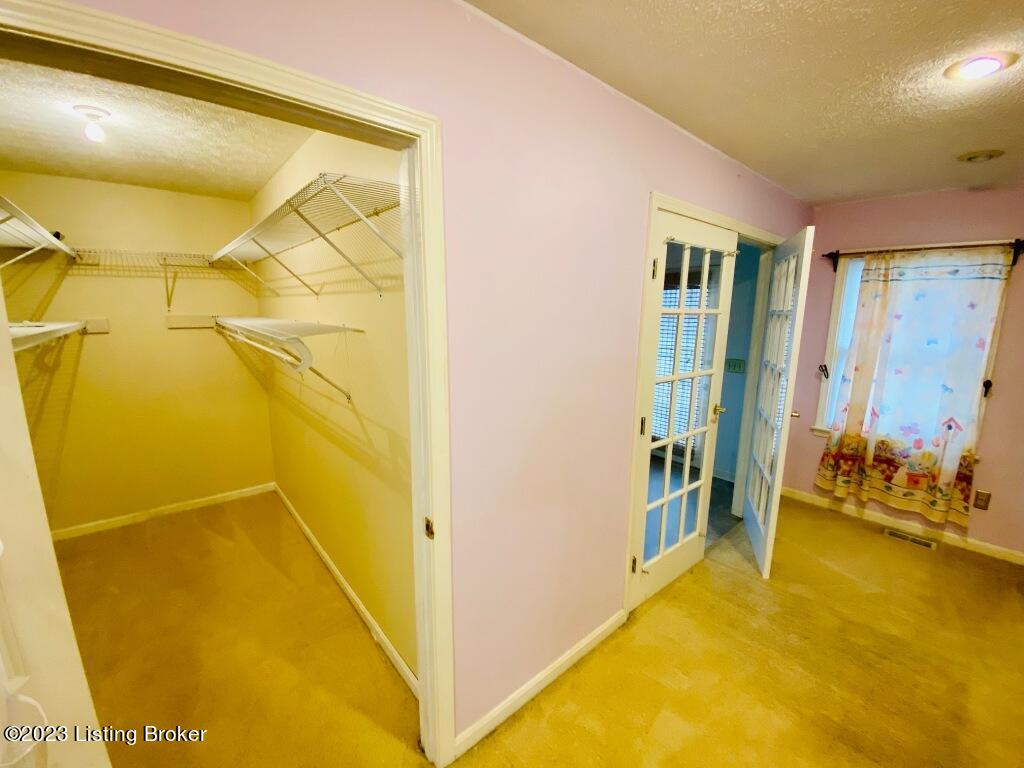 6216 Highway 555 Springfield, KY 40069 - Photo 18 of 29 018_Third Bedroom