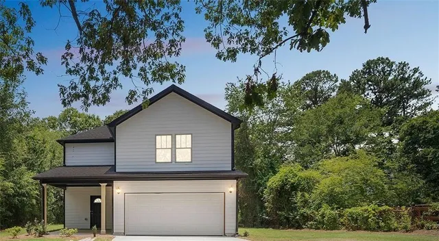 $1,900 | 106 East Cherry Street, Griffin, GA 30223