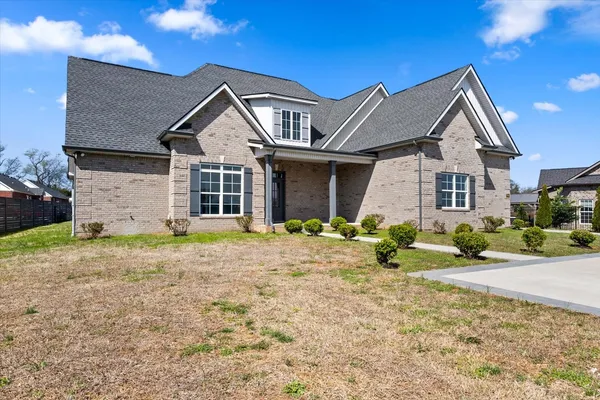 $939,900 | 7566 Don Bruce Court, Christiana, TN 37037