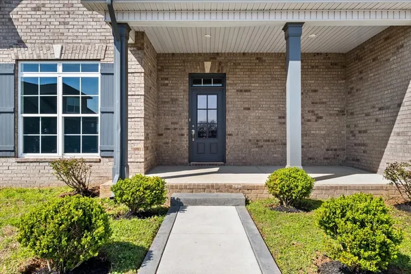 $939,900 | 7566 Don Bruce Court, Christiana, TN 37037