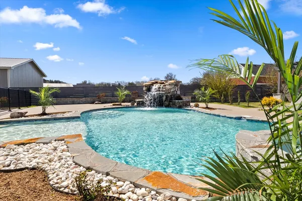 $939,900 | 7566 Don Bruce Court, Christiana, TN 37037