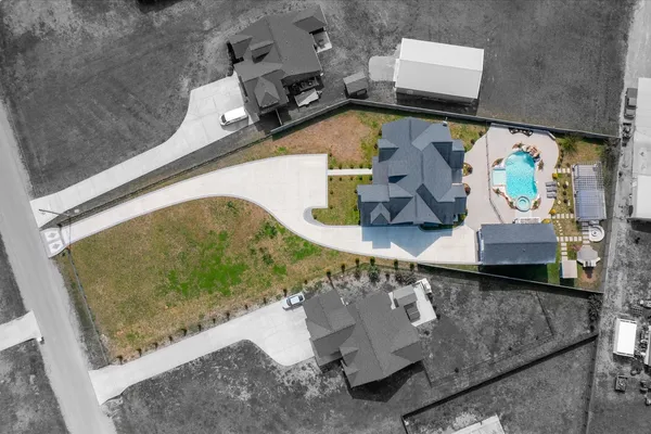 $939,900 | 7566 Don Bruce Court, Christiana, TN 37037