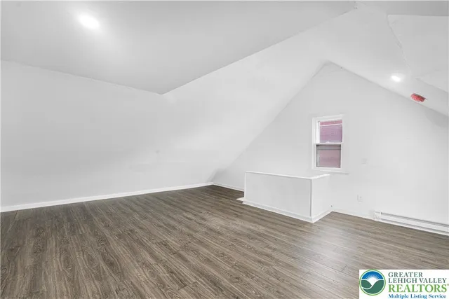 $249,999 | 963 Wyandotte Street, Bethlehem, PA 18015