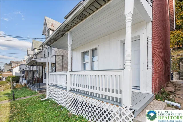 $249,999 | 963 Wyandotte Street, Bethlehem, PA 18015