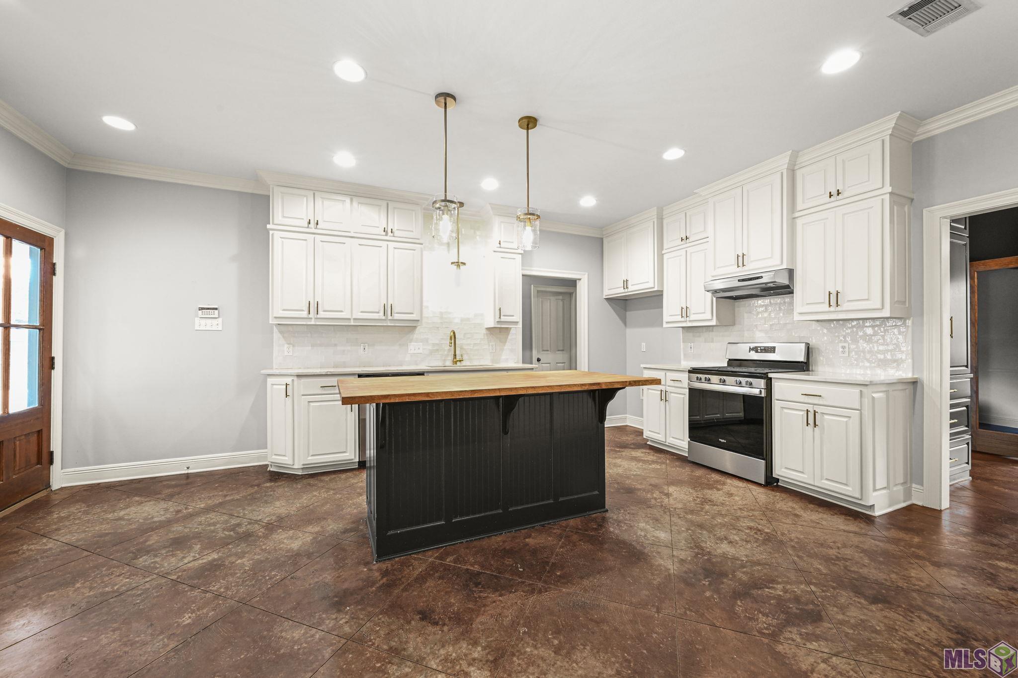 10291 Old Field Road St. Francisville, LA 70775 - Photo 3 of 27