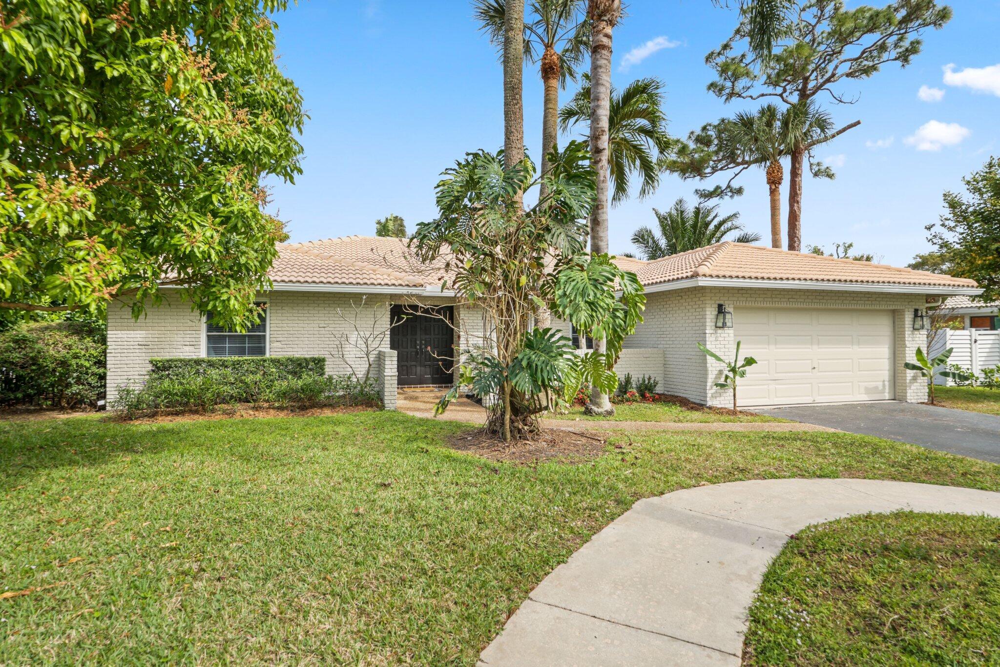 20898 Encanto Court Boca Raton, FL 33433 - Photo 3 of 67 Exterior