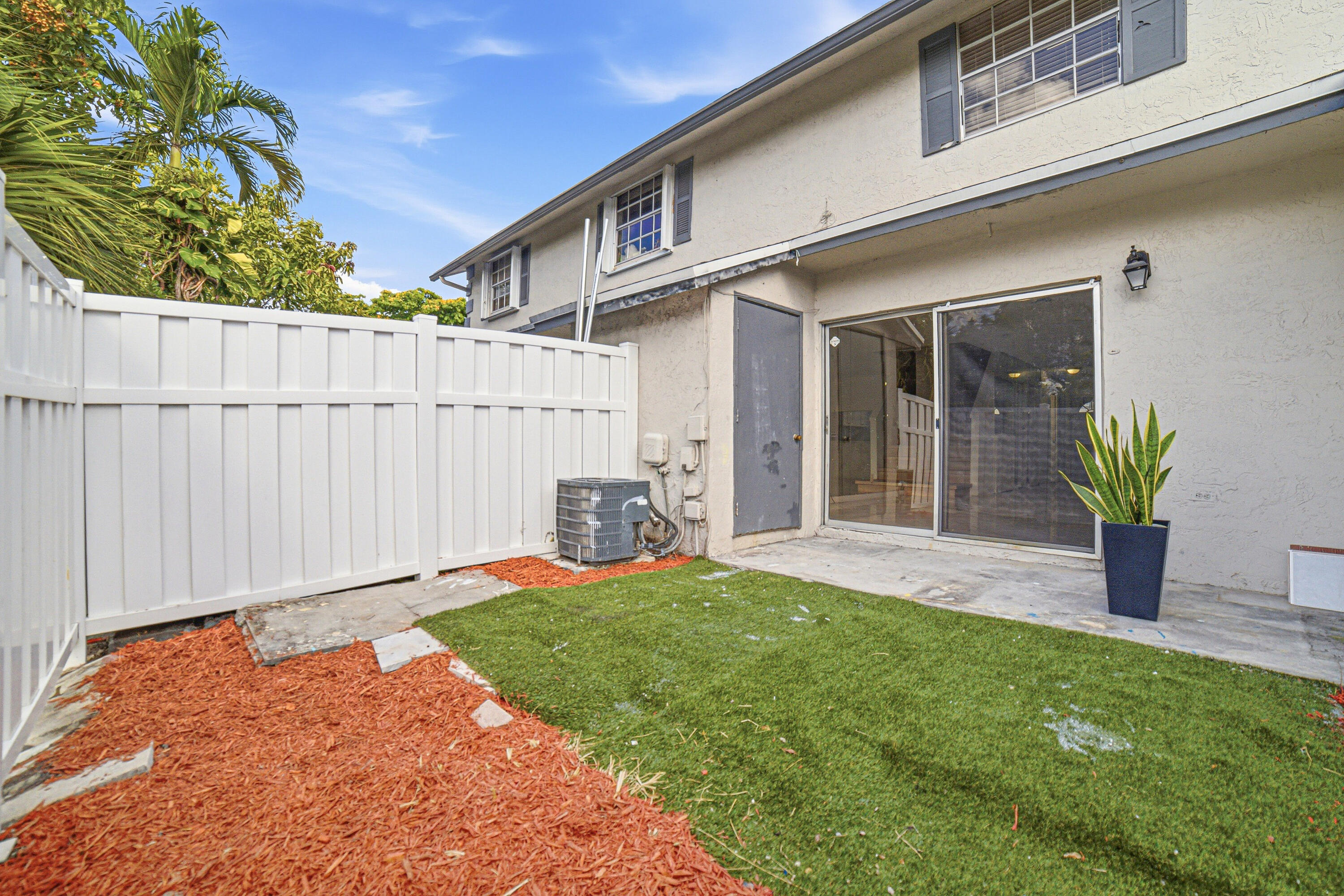 8207 Fairway Road, Unit 8207 Sunrise, FL 33351 - Photo 27 of 34 Backyard-C