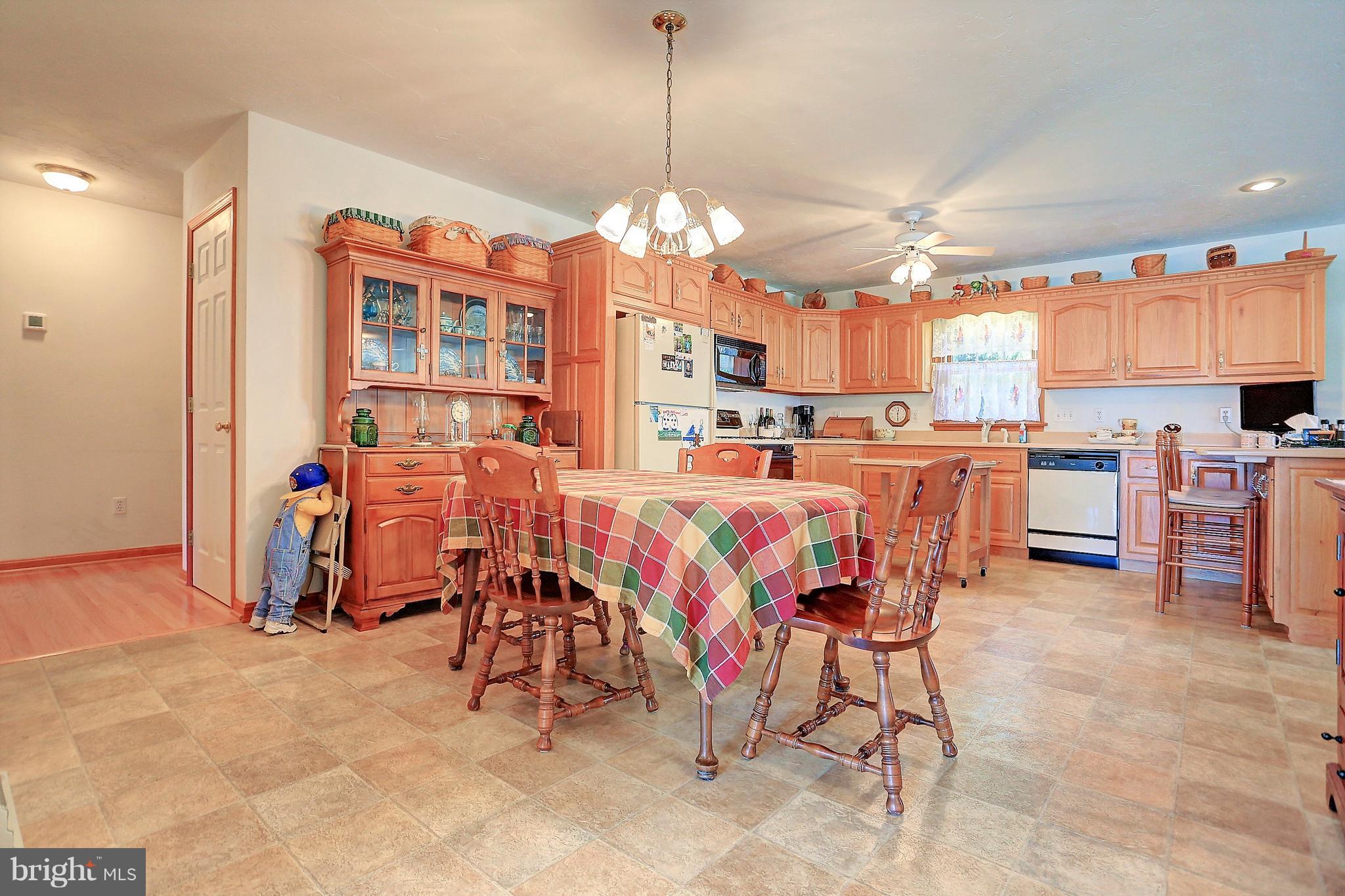 75 Apache Pass Hanover, PA 17331 - Photo 12 of 32 Gallery Image 12