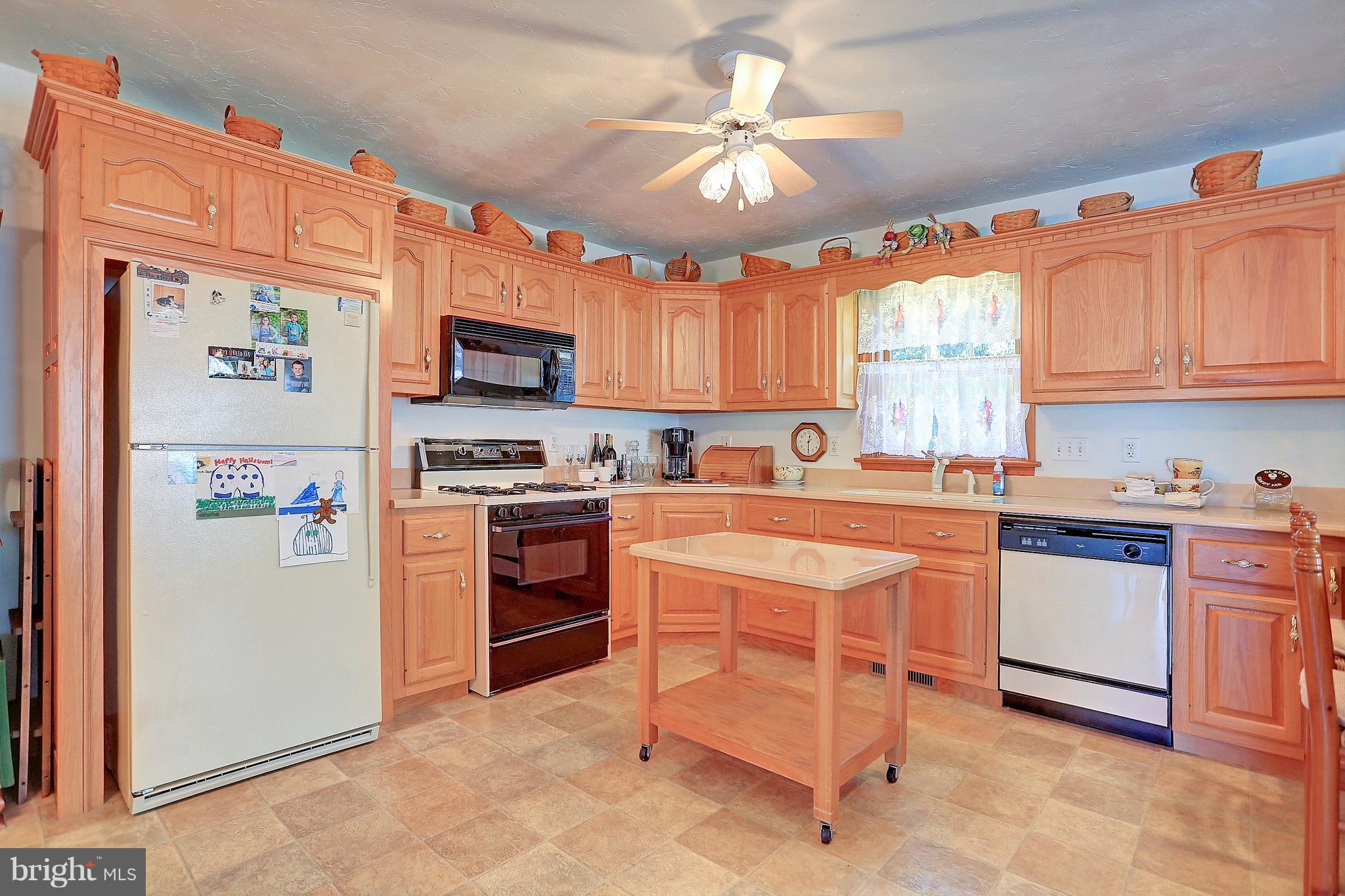 75 Apache Pass Hanover, PA 17331 - Photo 16 of 32 Gallery Image 16