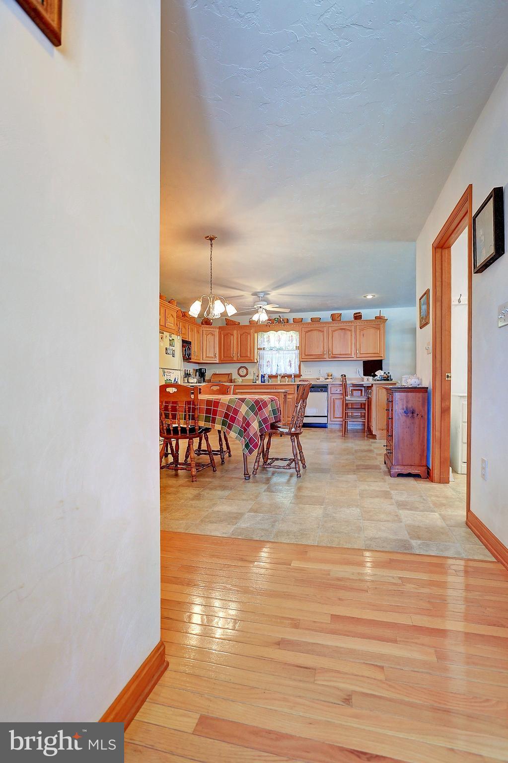 75 Apache Pass Hanover, PA 17331 - Photo 10 of 32 Gallery Image 10