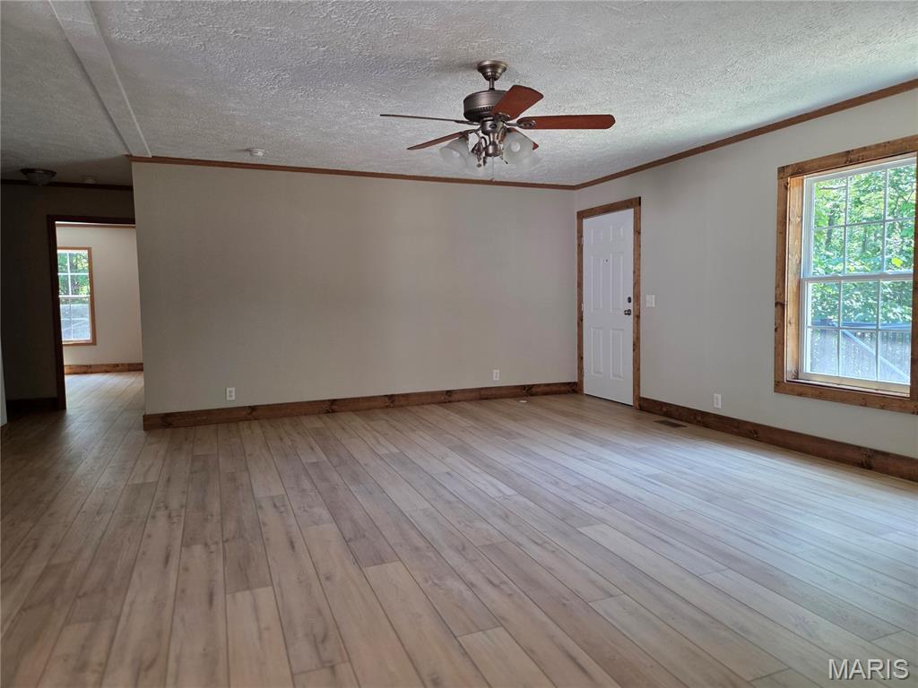 3908 Flucom Road De Soto, MO 63020 - Photo 5 of 39