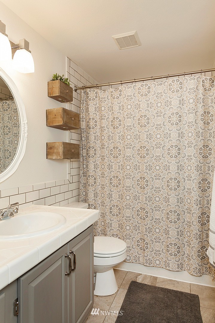 11902 Southeast 170th Place Renton, WA 98058 - Photo 10 of 24 Gallery Image 10
