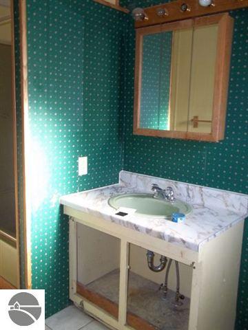2619 South 39 Road Cadillac, MI 49601 - Photo 7 of 17 1738263-6.JPG