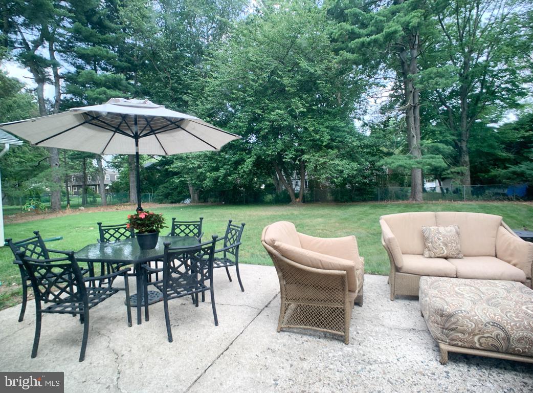 339 Michael Road Yardley, PA 19067 - Photo 36 of 38 Patio