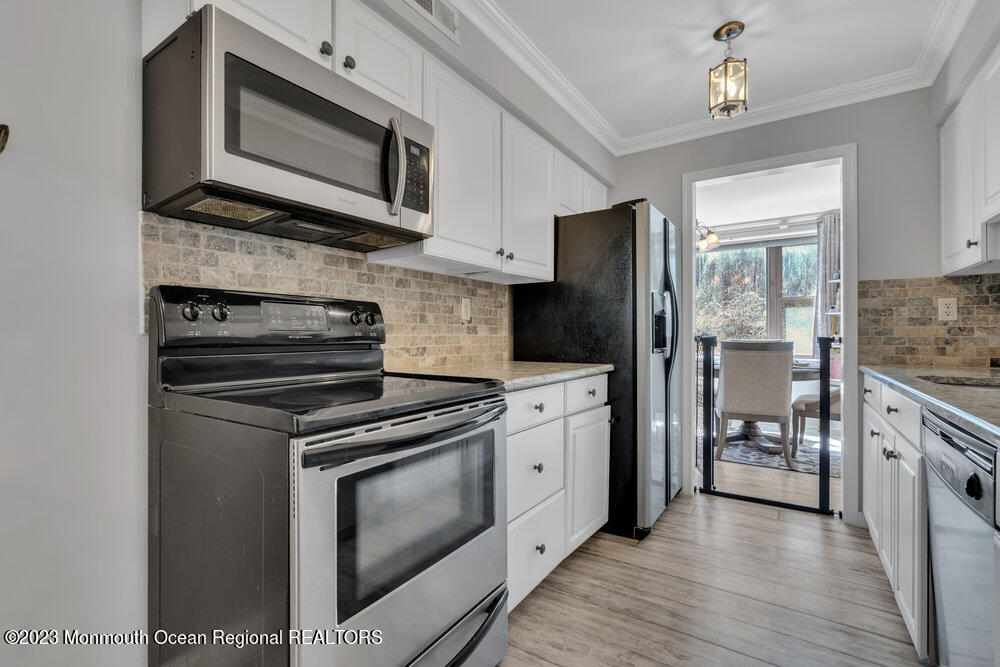 200 Portland Road, Unit D16 Highlands, NJ 07732 - Photo 12 of 31 017_ros08114