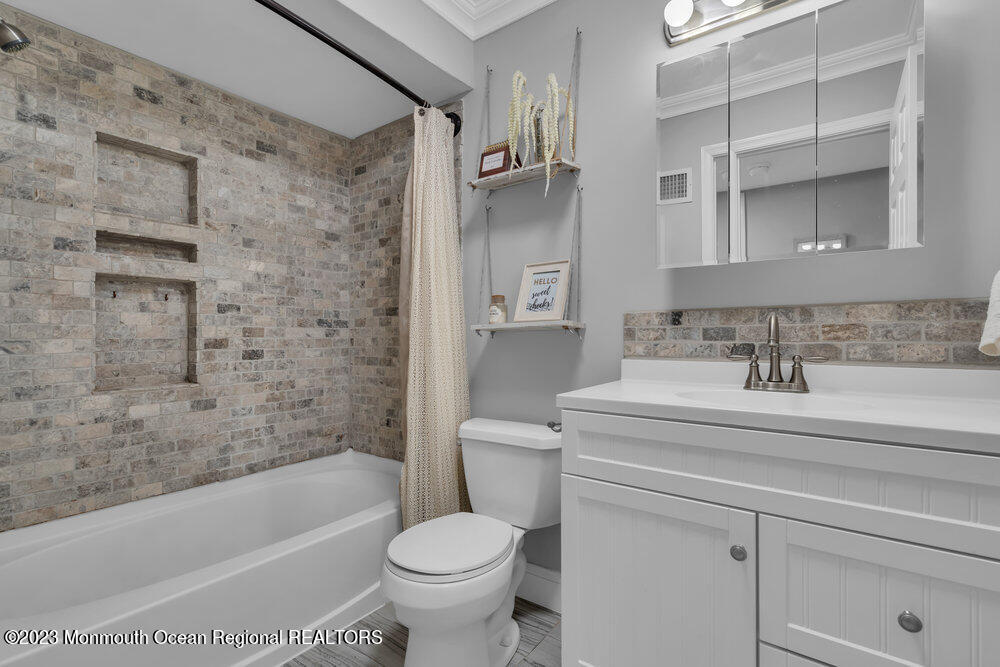 200 Portland Road, Unit D16 Highlands, NJ 07732 - Photo 18 of 31 023_ros08094