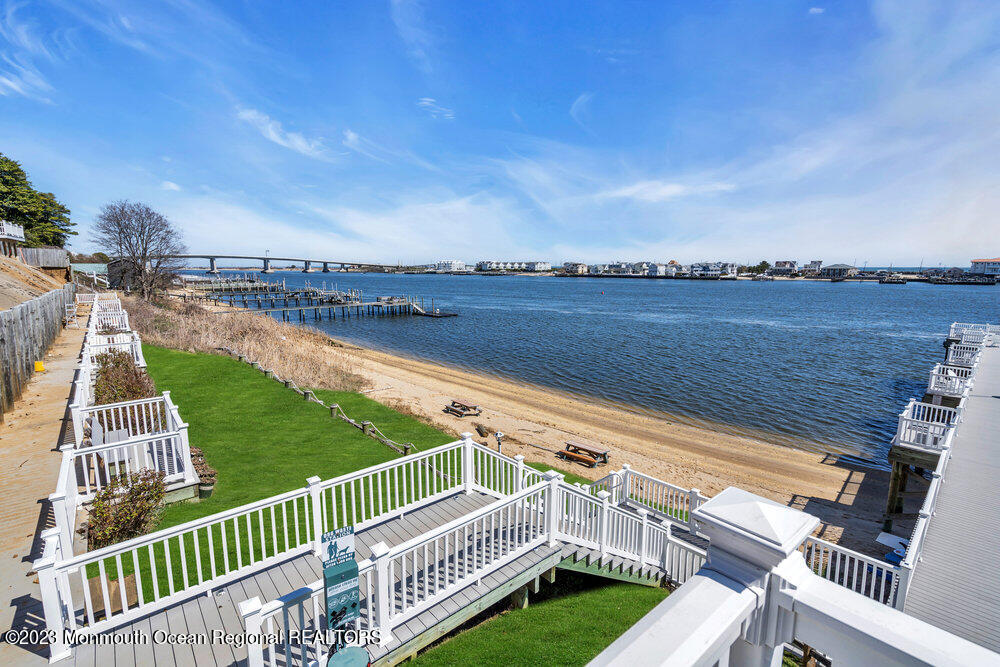 200 Portland Road, Unit D16 Highlands, NJ 07732 - Photo 29 of 31 037_ros08219-1