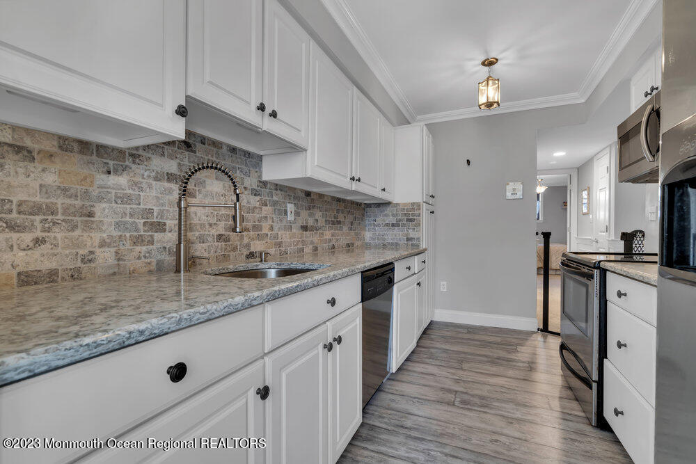 200 Portland Road, Unit D16 Highlands, NJ 07732 - Photo 10 of 31 015_ros08128
