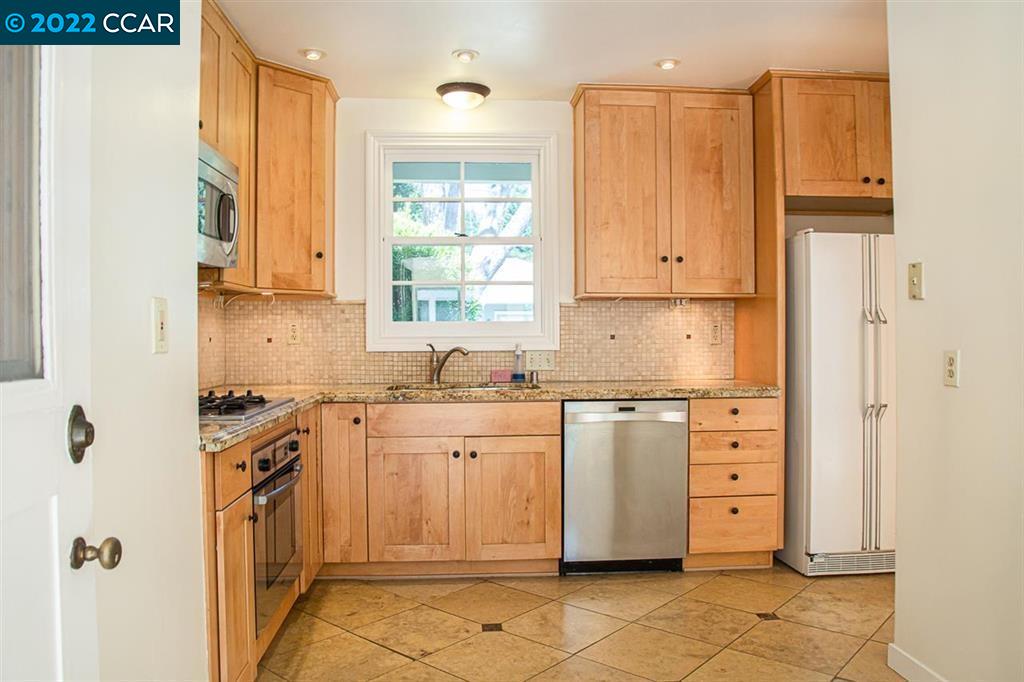 1027 Walnut Drive Lafayette, CA 94549 - Photo 8 of 18