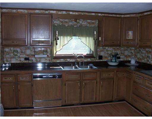 142 Ripley Road Dexter, ME 04930 - Photo 7 of 13 Kitchen.