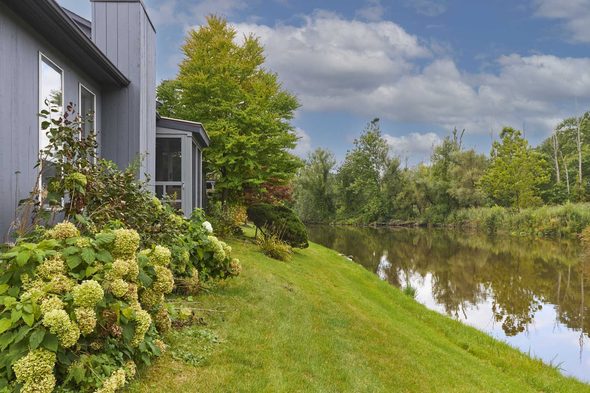 37 North Loop Rhinebeck, NY 12572 - Photo 5 of 13 a view of a house with a lake view