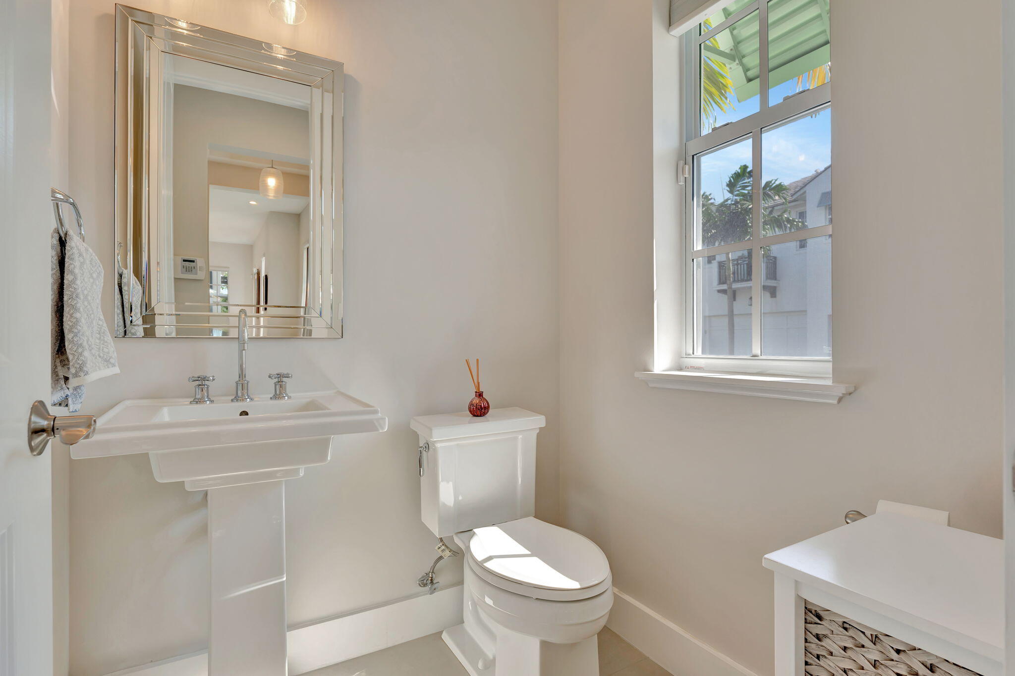 1000 Phillips Road Delray Beach, FL 33483 - Photo 24 of 74 POWDER ROOM