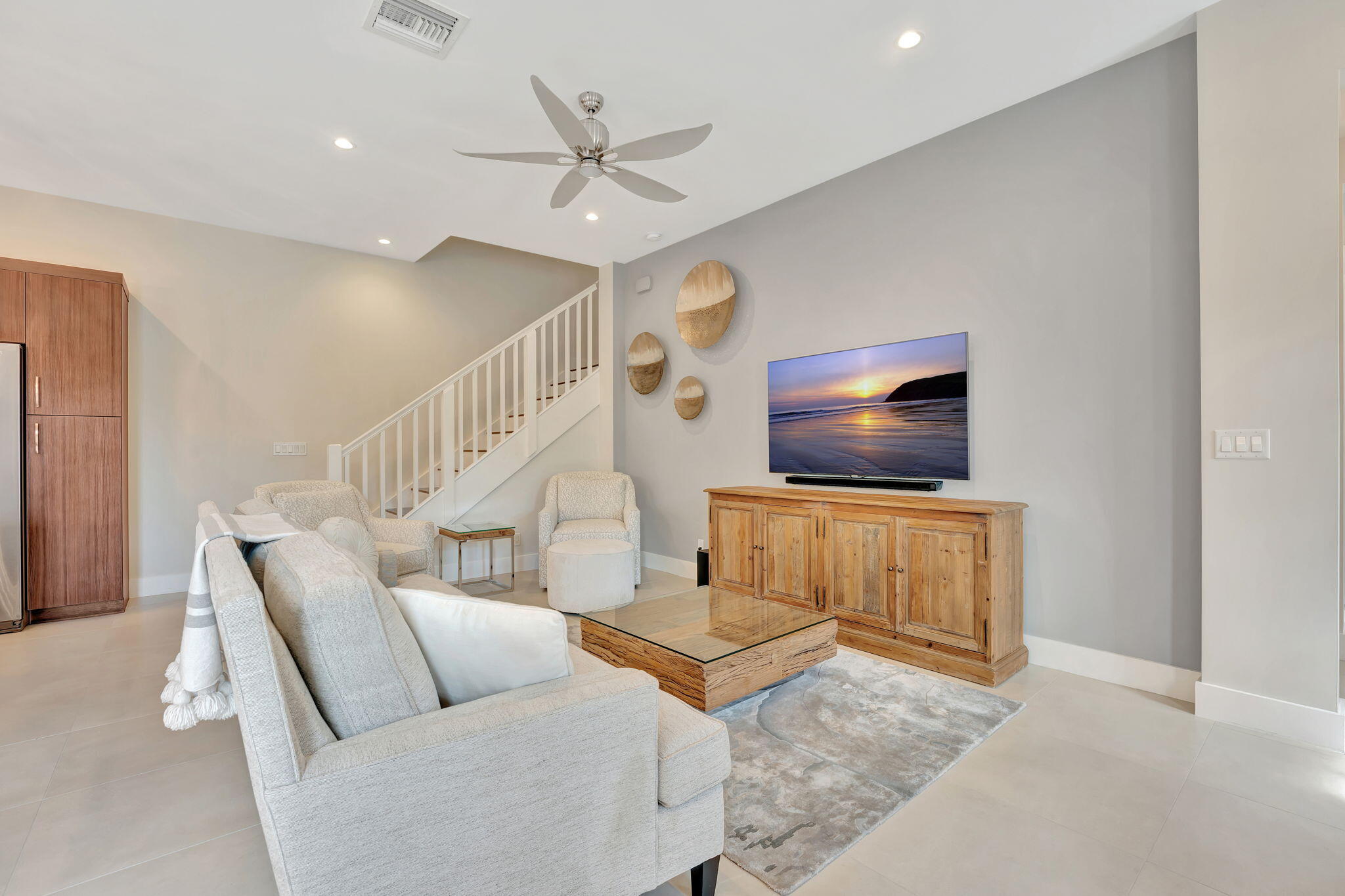 1000 Phillips Road Delray Beach, FL 33483 - Photo 7 of 74 LIVING ROOM